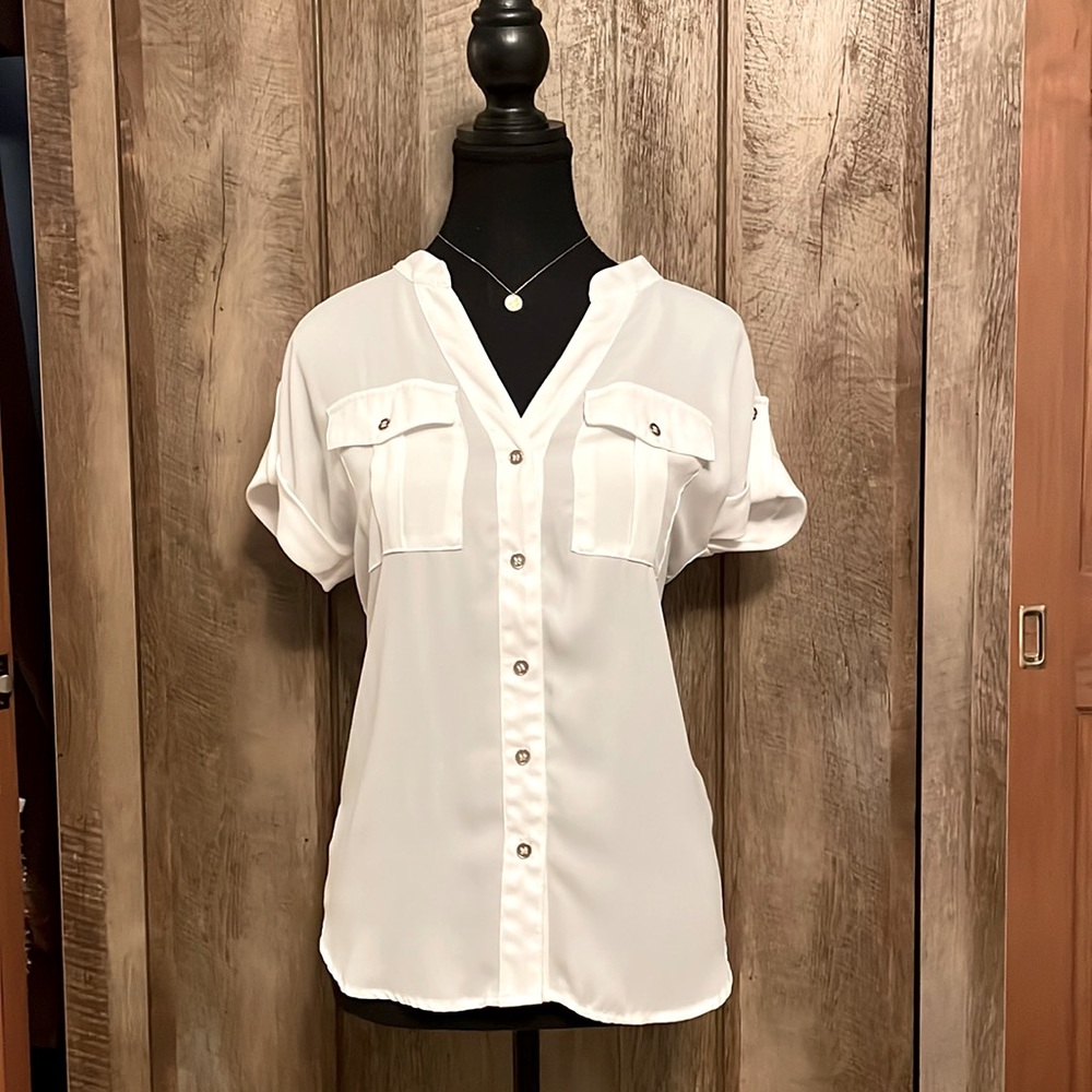 NY&Co white blouse with buttons size XS gently loved